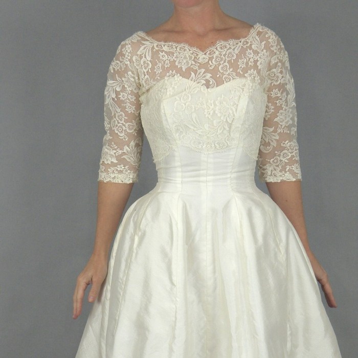 1950s style wedding dress